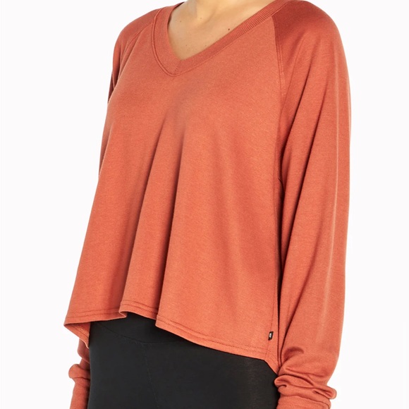 NWT Marika Desi Pullover in Chutney, Size Medium - Picture 1 of 9